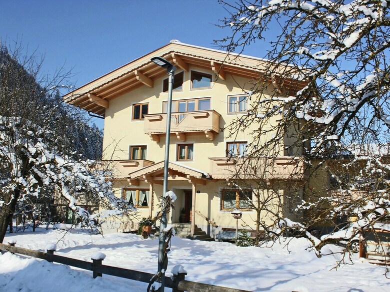 Spacious Apartment In Aschau Im Zillertal With Balcony