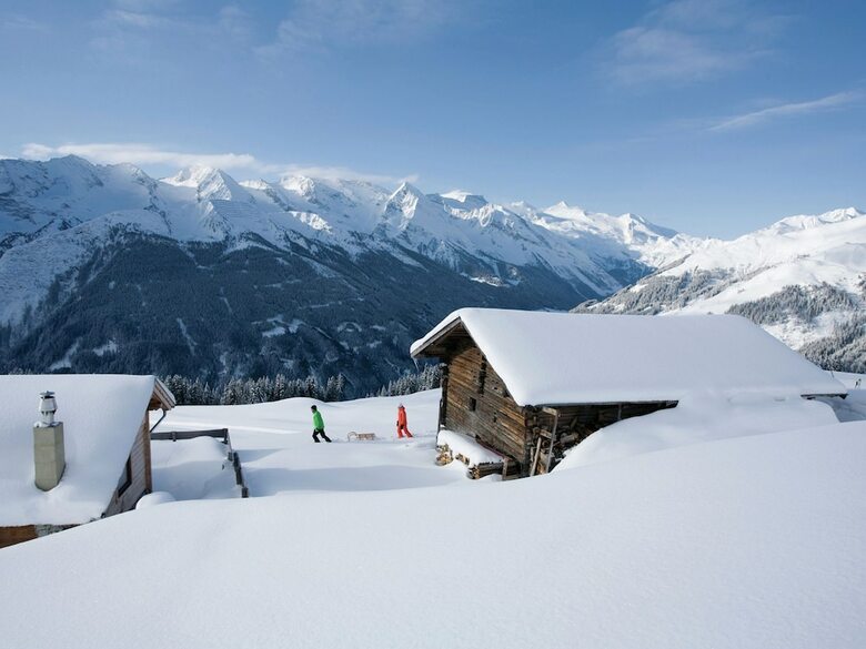 Spacious Apartment In Aschau Im Zillertal With Balcony