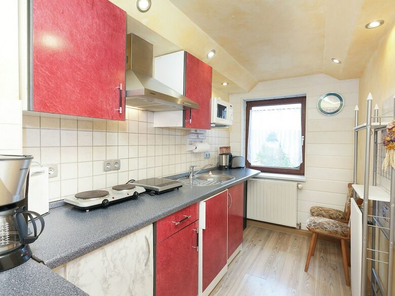 Gorgeous Holiday Home In Altenfeld Thuringia With Parking