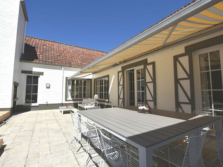 Luxury Villa In Sint-idesbald With Jacuzzi
