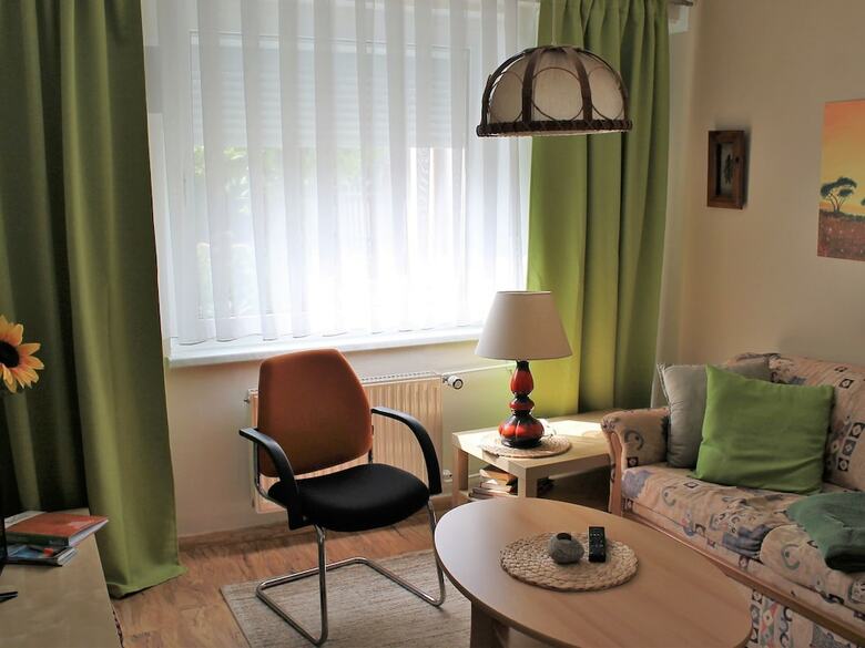 Luxurious Apartment In Proseken With Parking And Barbecue