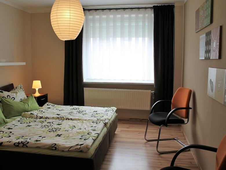 Luxurious Apartment In Proseken With Parking And Barbecue