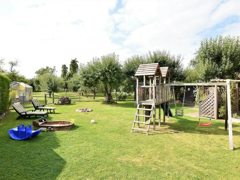 Fabulous Holiday Home In Thorstorf Near Sea