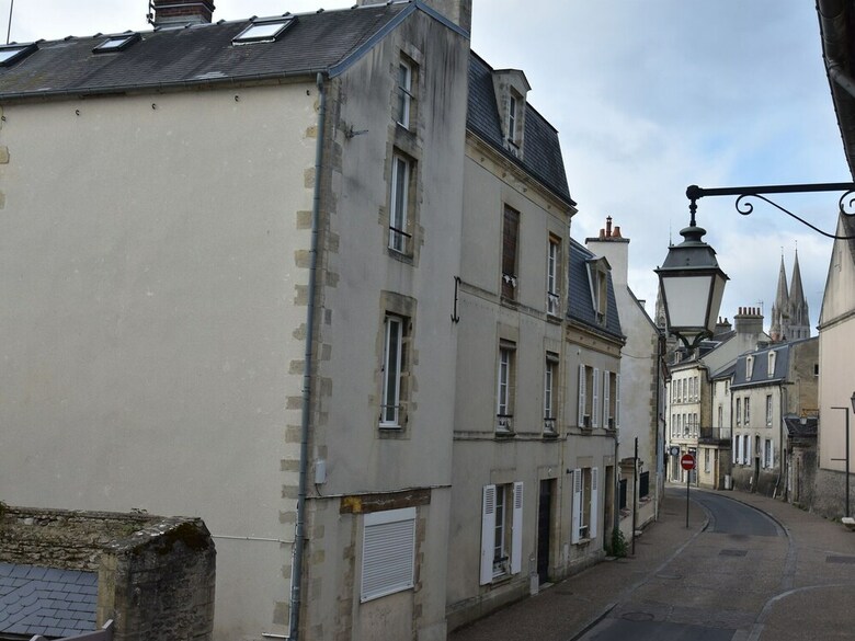 Apartamento Spacious, Modernised Accommodation Right In The Centre Of Bayeux