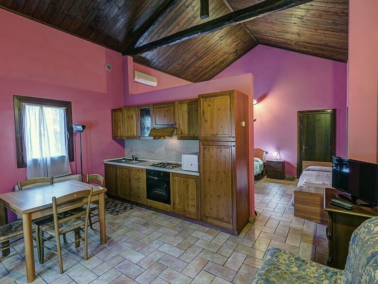 Agroturismo Cozy Farmhouse In Veneto With Shared Pool
