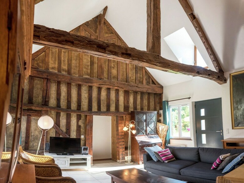 Characteristic, 16-th Century House With Heated Swimming Pool