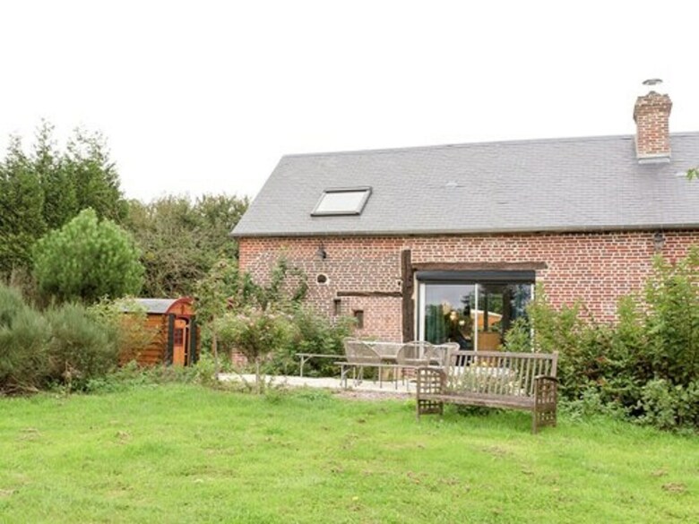 Characteristic, 16-th Century House With Heated Swimming Pool