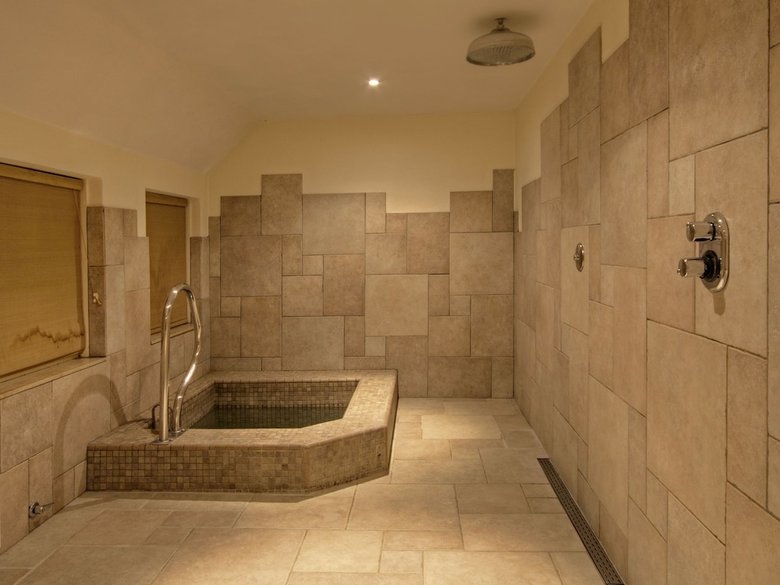 Lush Holiday Home In Oeffelt With 2 Saunas & Jacuzzis