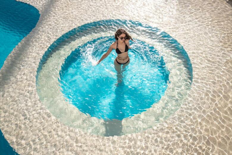 Hotel Sea World Resort (Formerly - Aqua Blu Resort)