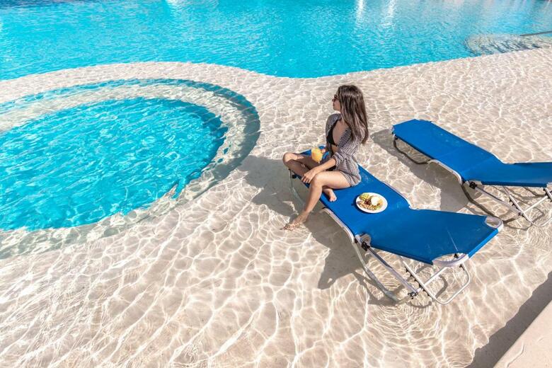 Hotel Sea World Resort (Formerly - Aqua Blu Resort)