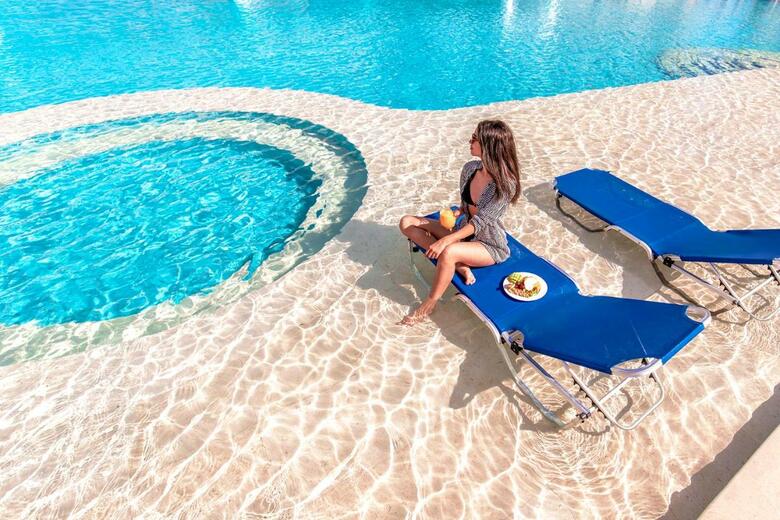 Hotel Sea World Resort (Formerly - Aqua Blu Resort)