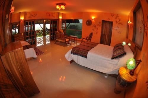 Hotel Azuluna Ecolodge