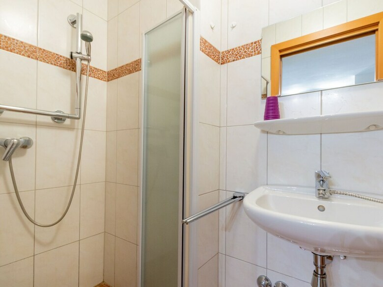 Tasteful Apartment In Piesendorf With Balcony