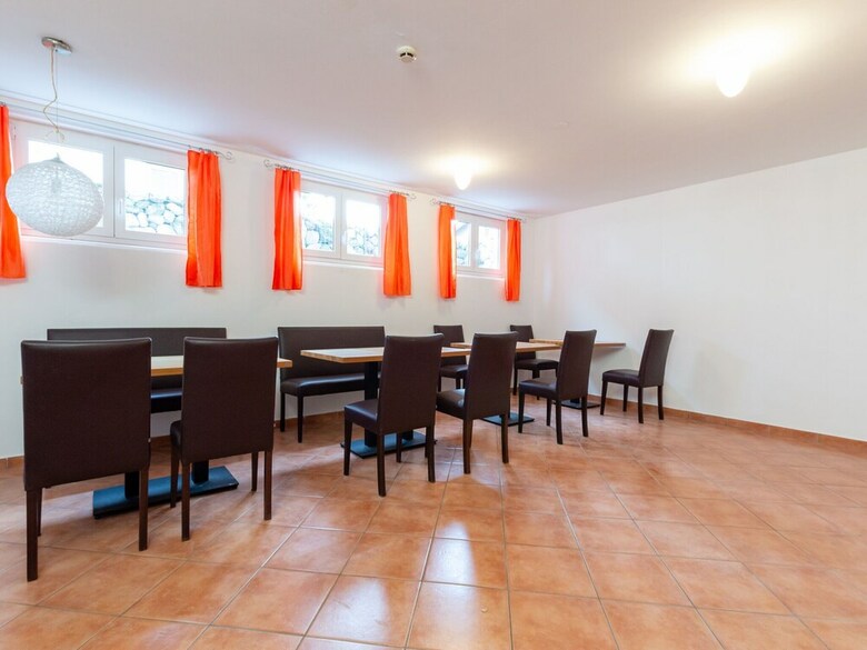 Tasteful Apartment In Piesendorf With Balcony