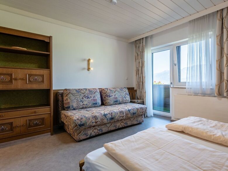 Comfortable Apartment Near Ski Area In Piesendorf