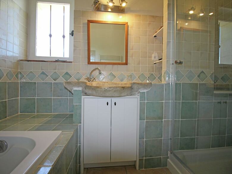 Villa Beautiful, Renovated Bastide With Private Pool And Panoramic Views, 3km From Apt