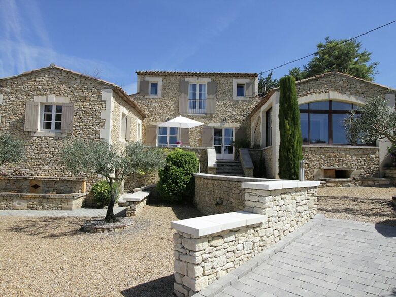 Villa Beautiful, Renovated Bastide With Private Pool And Panoramic Views, 3km From Apt