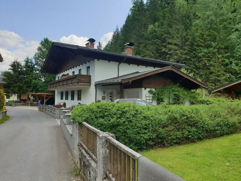 Spacious Apartment In Saalbach-hinterglemm Near Ski Area