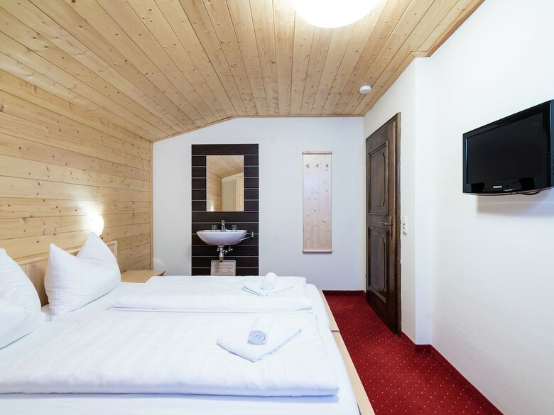 Lovely Chalet With Sauna In Saalbach-hinterglemm