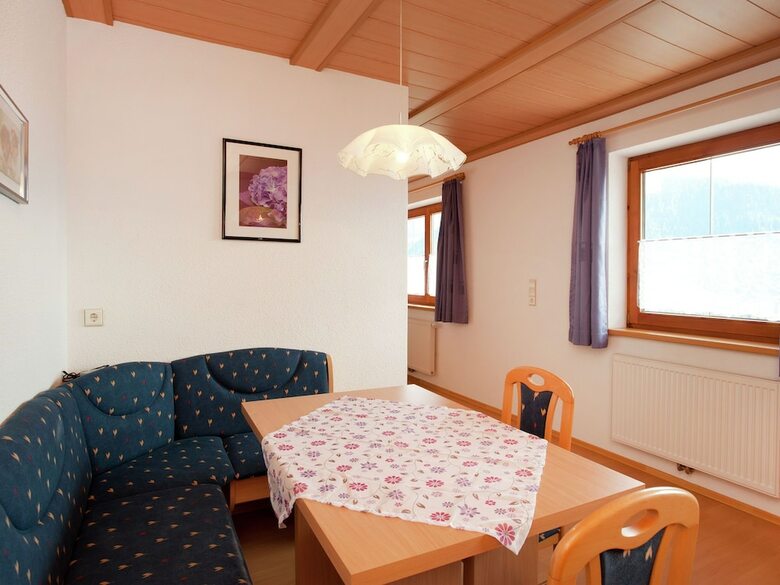 Cozy Apartment In Gerlosberg Near Ski Area