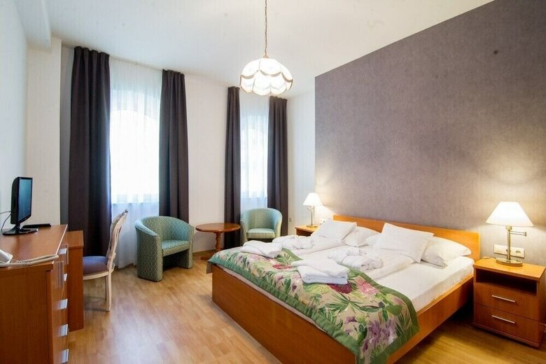 Batthy�ny Kast�lysz�ll�