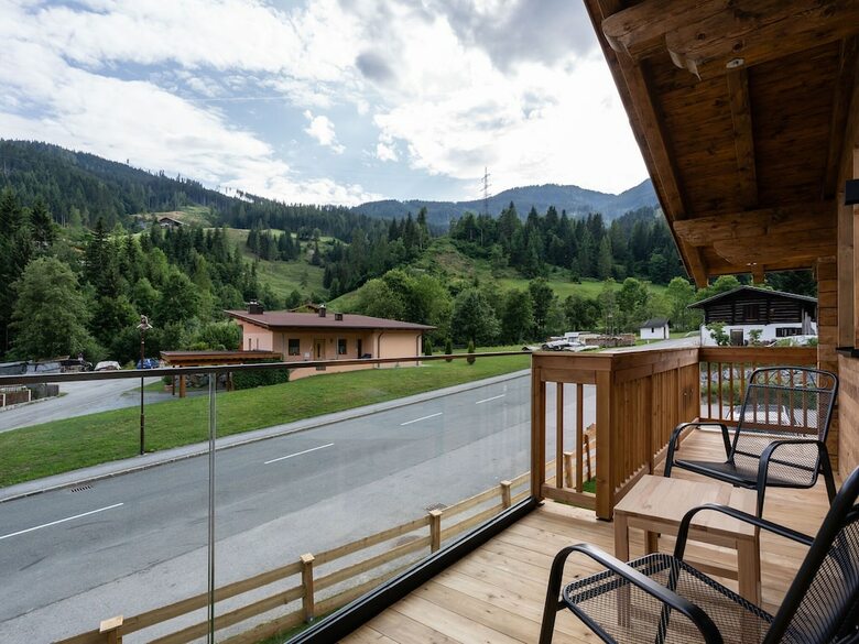 Luxurious Holiday Home In M�hlbach With Private Sauna