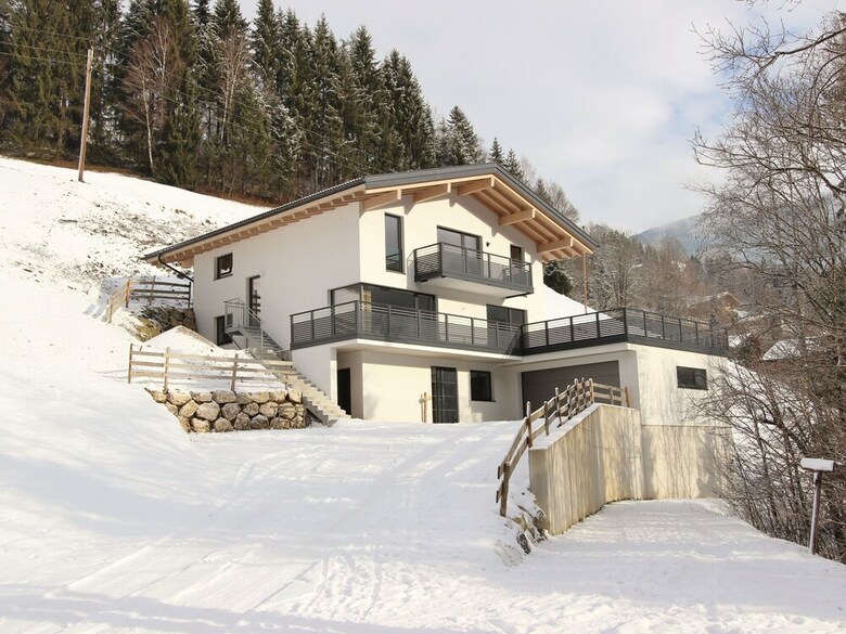 Modern Apartment In Saalbach Near Ski Area