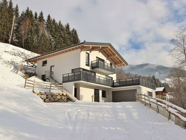Modern Apartment In Saalbach Near Ski Area