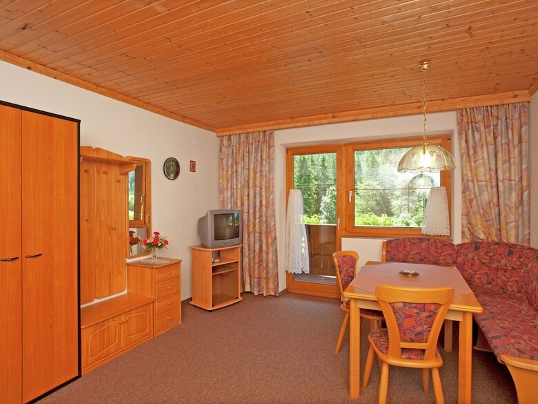 Superb Apartment In Leutasch Tyrol With Meadow Around
