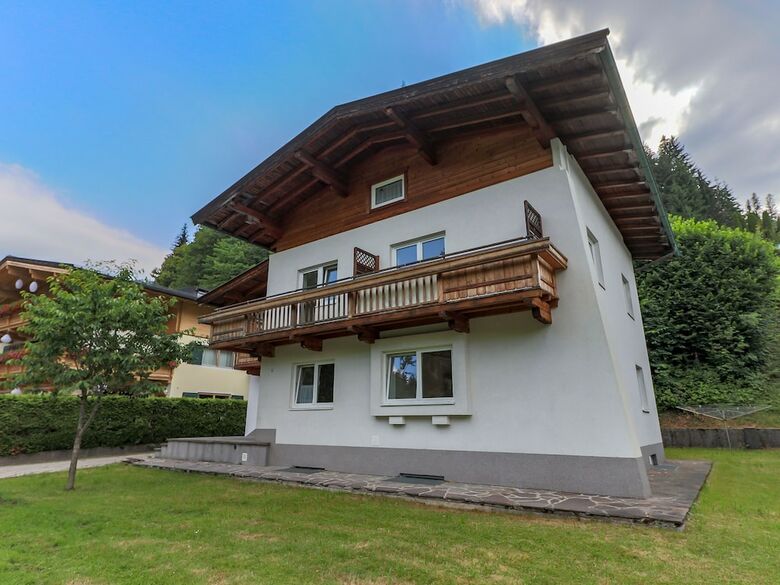 Comfortable Chalet In Ellmau Near Ski Slopes
