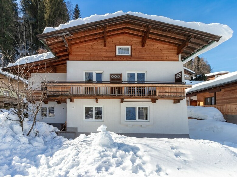 Comfortable Chalet In Ellmau Near Ski Slopes