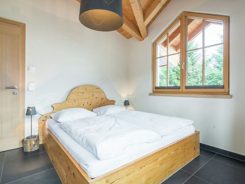 Chalet In Piesendorf With Sauna, Jacuzzi, Pool & Whirlpool