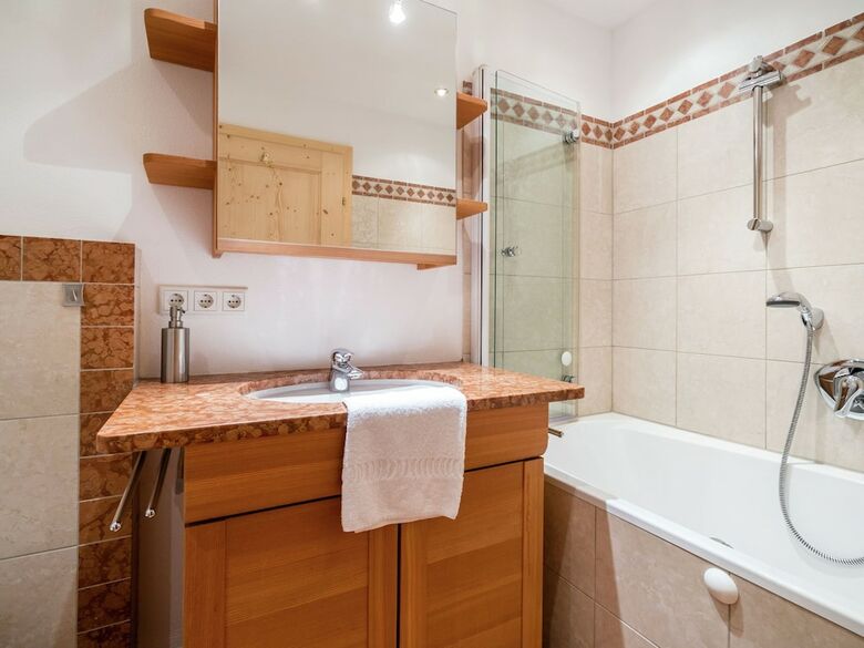 Charming Apartment In Kirchberg With Private Garden