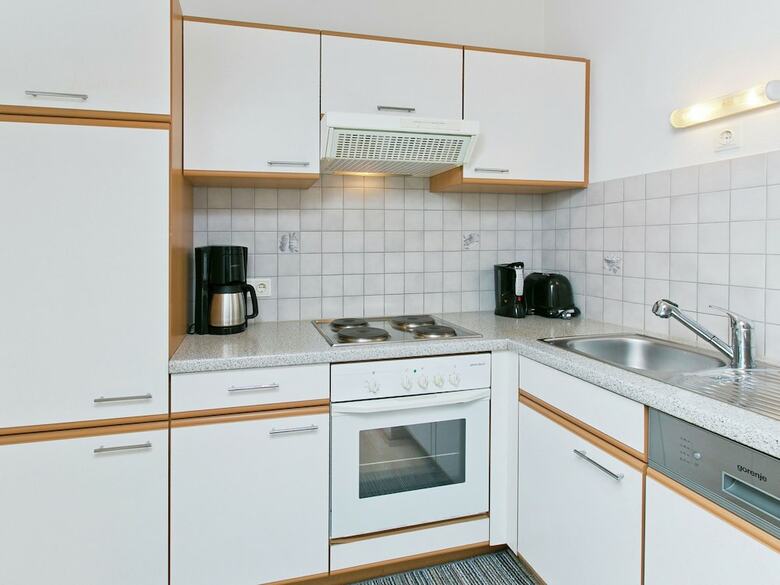 Spacious Apartment In Wenns Near Ski Area