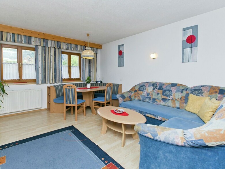 Spacious Apartment In Wenns Near Ski Area