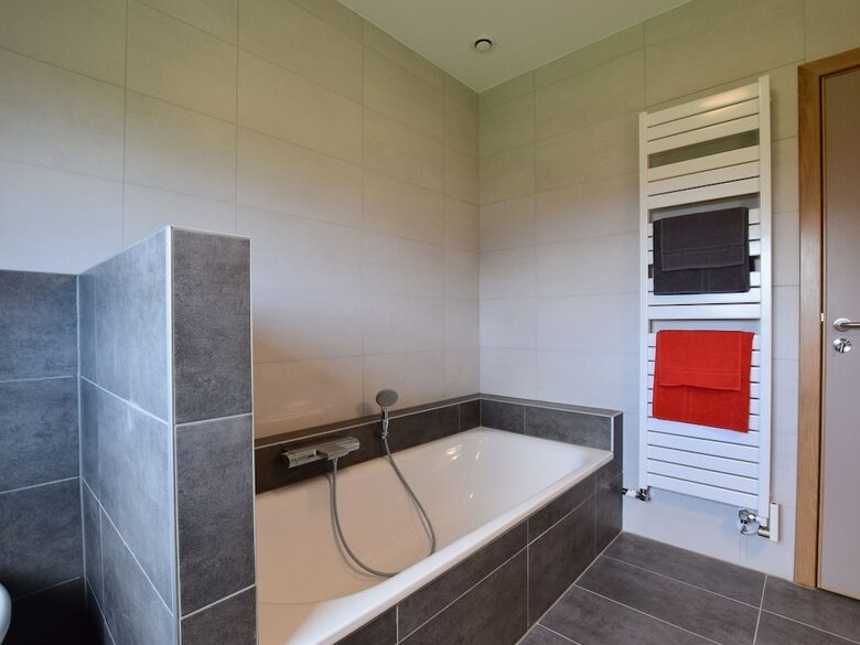 Cozy Apartment In L�glise With Terrace