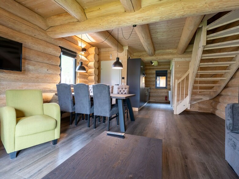 Lovely Chalet With Lush Green View In Carinthia