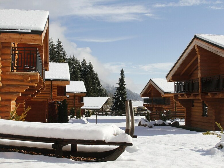 Lovely Chalet With Lush Green View In Carinthia