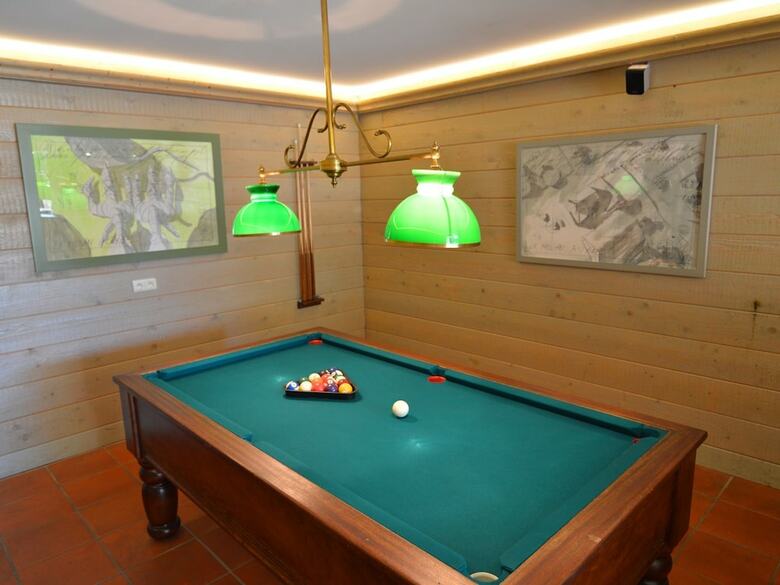Charming Holiday Home In Robertville With Steambath