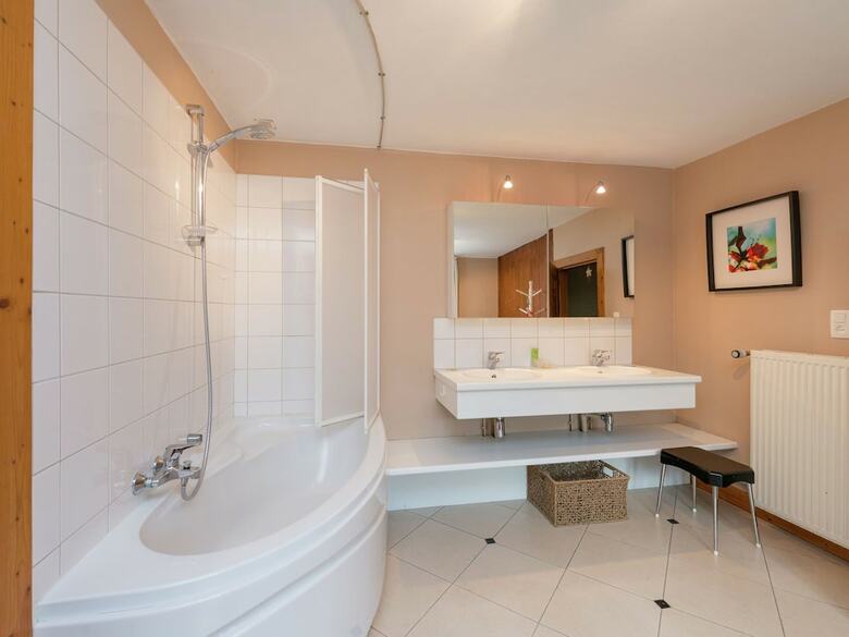 Provincial Cottage With Private Garden In Waimes