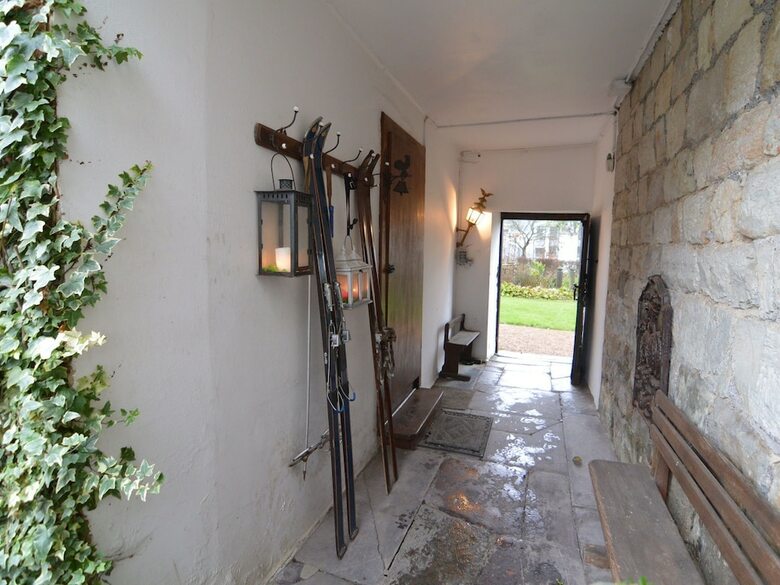 Provincial Cottage With Private Garden In Waimes
