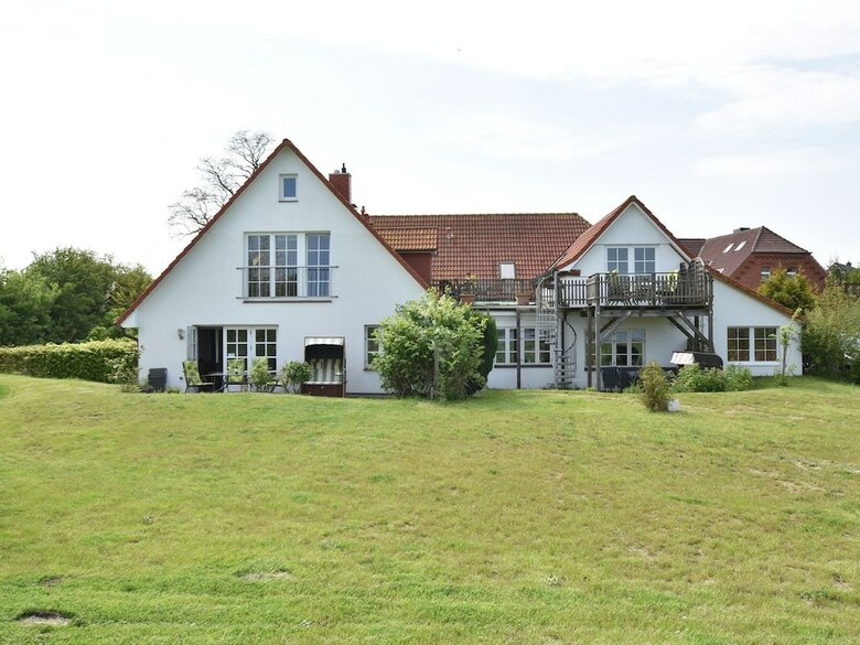 Cosy Apartment In Insel Poel With Fireplace