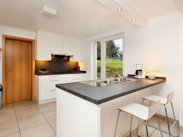 Modern, Well-equipped House With Sauna, Spacious Garden And Nice View