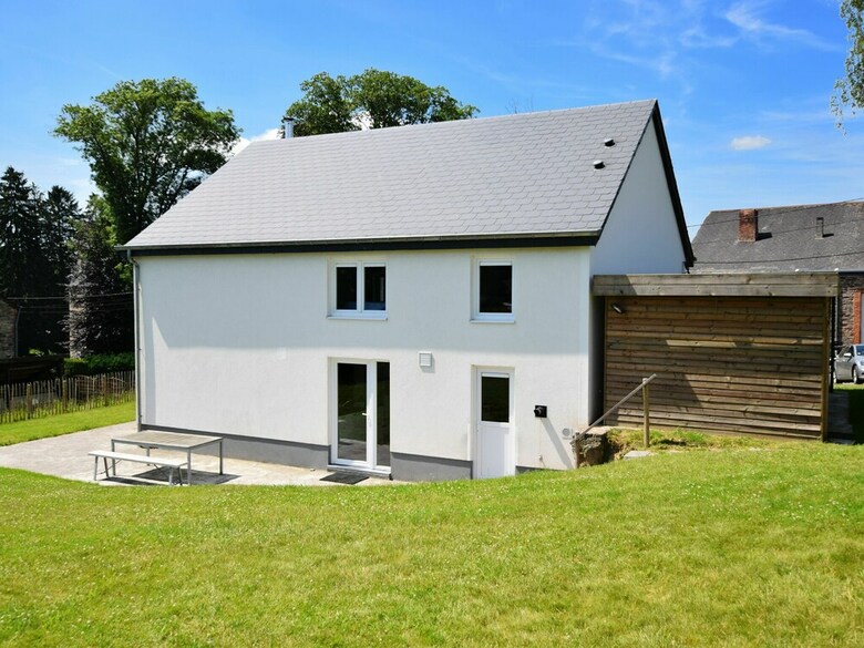 Modern, Well-equipped House With Sauna, Spacious Garden And Nice View