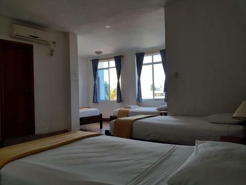 Hostal Gloria - Gal�pagos Inn