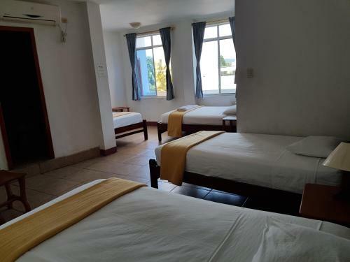 Hostal Gloria - Gal�pagos Inn