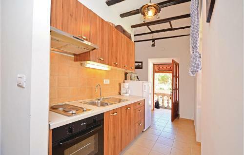 Holiday Home Sukosan Marijana Grdovica