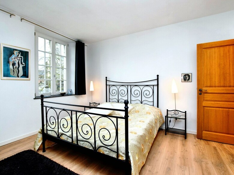 Luxury Holiday Home By The Forest In Honnay