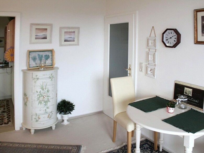 Modern Apartment In Gl�cksburg With Ocean View