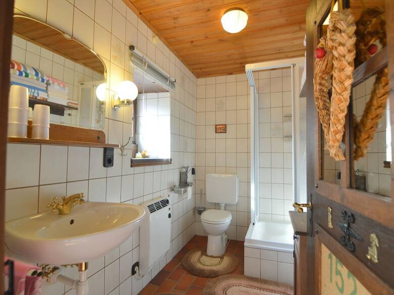 Holiday Home In Ittel With Balcony, Heating, Bbq, Parking